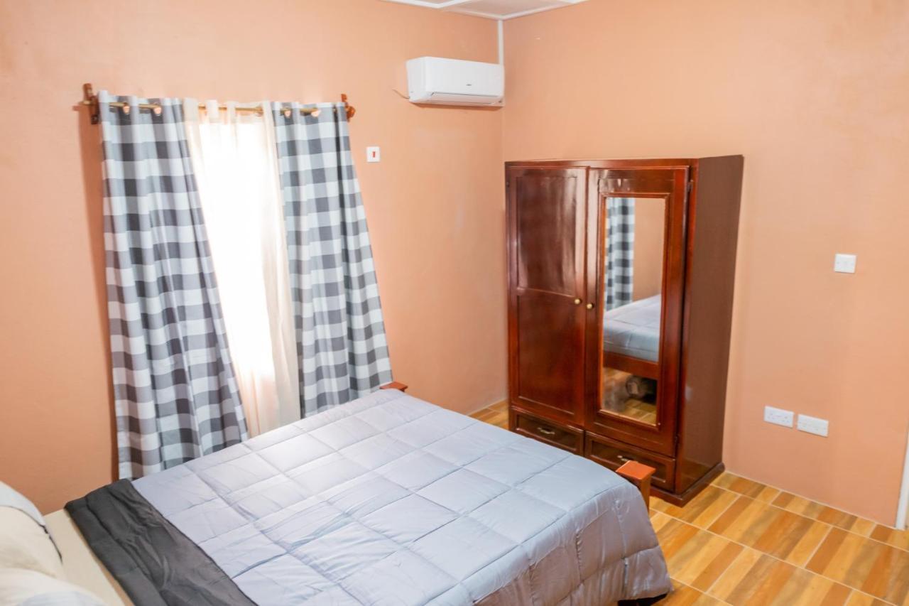 Golden Palms Apartment Kingstown Luaran gambar