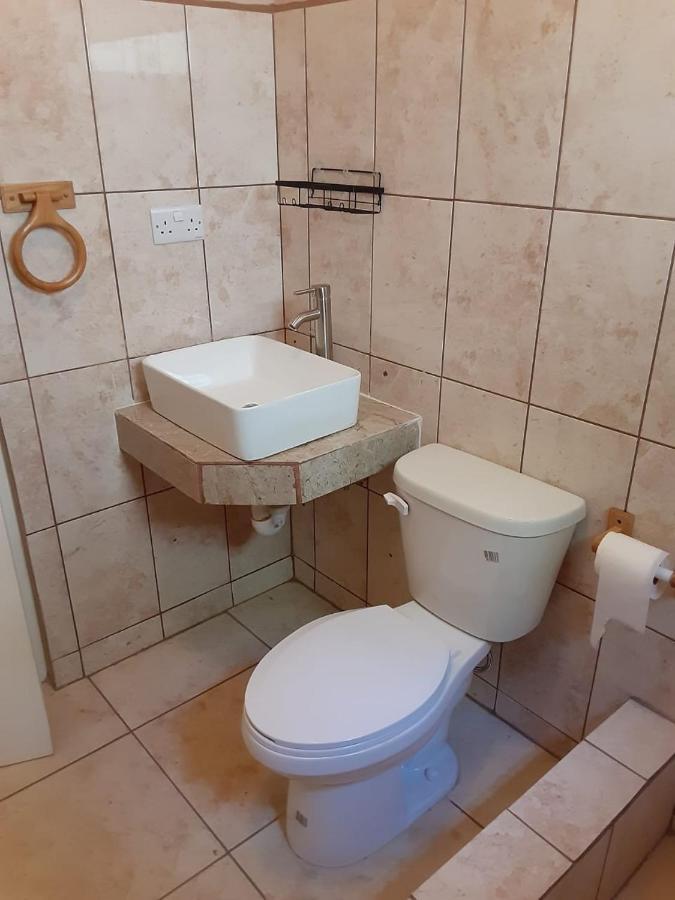 Golden Palms Apartment Kingstown Luaran gambar