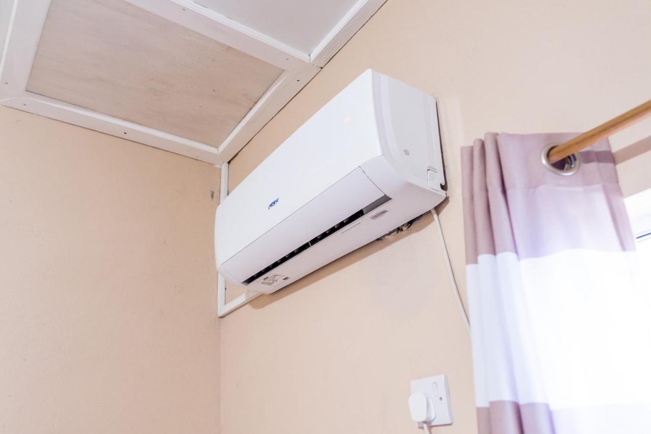 Golden Palms Apartment Kingstown Luaran gambar